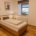 Chaplin Inn