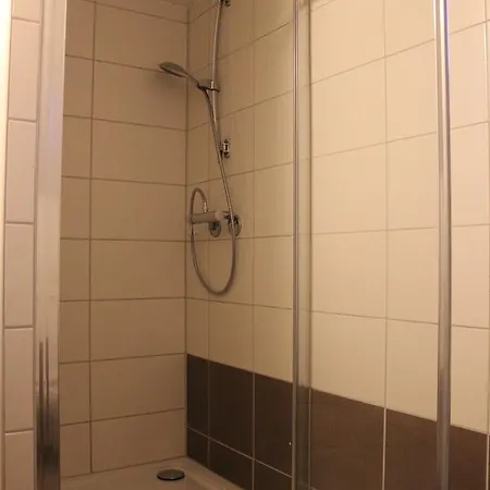 Gaestehaus Chaplin Мини-отель Кемптен