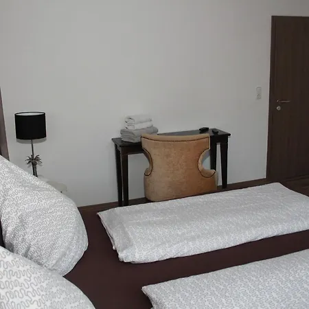 Gaestehaus Chaplin Estalagem *